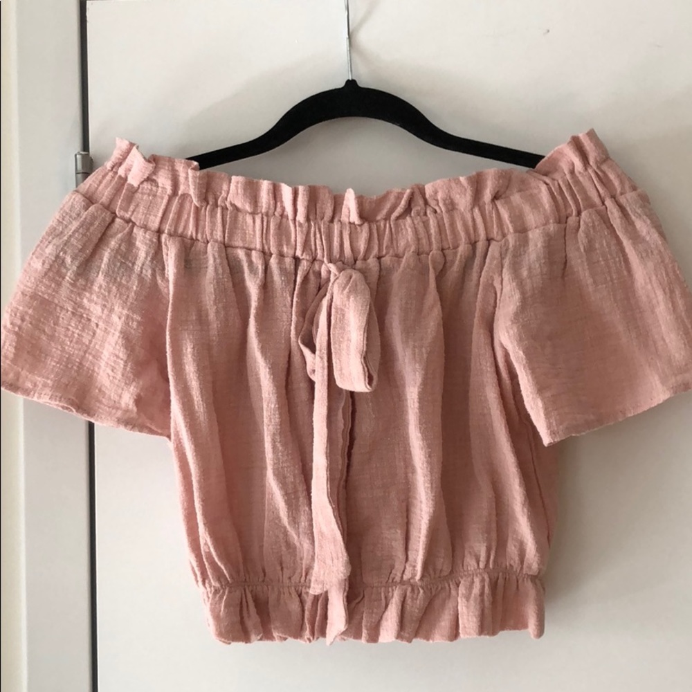 Crop top-off the shoulder